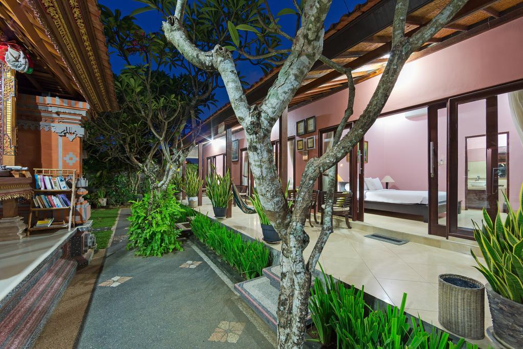 Wayan'S Guesthouse Canggu Dış mekan fotoğraf